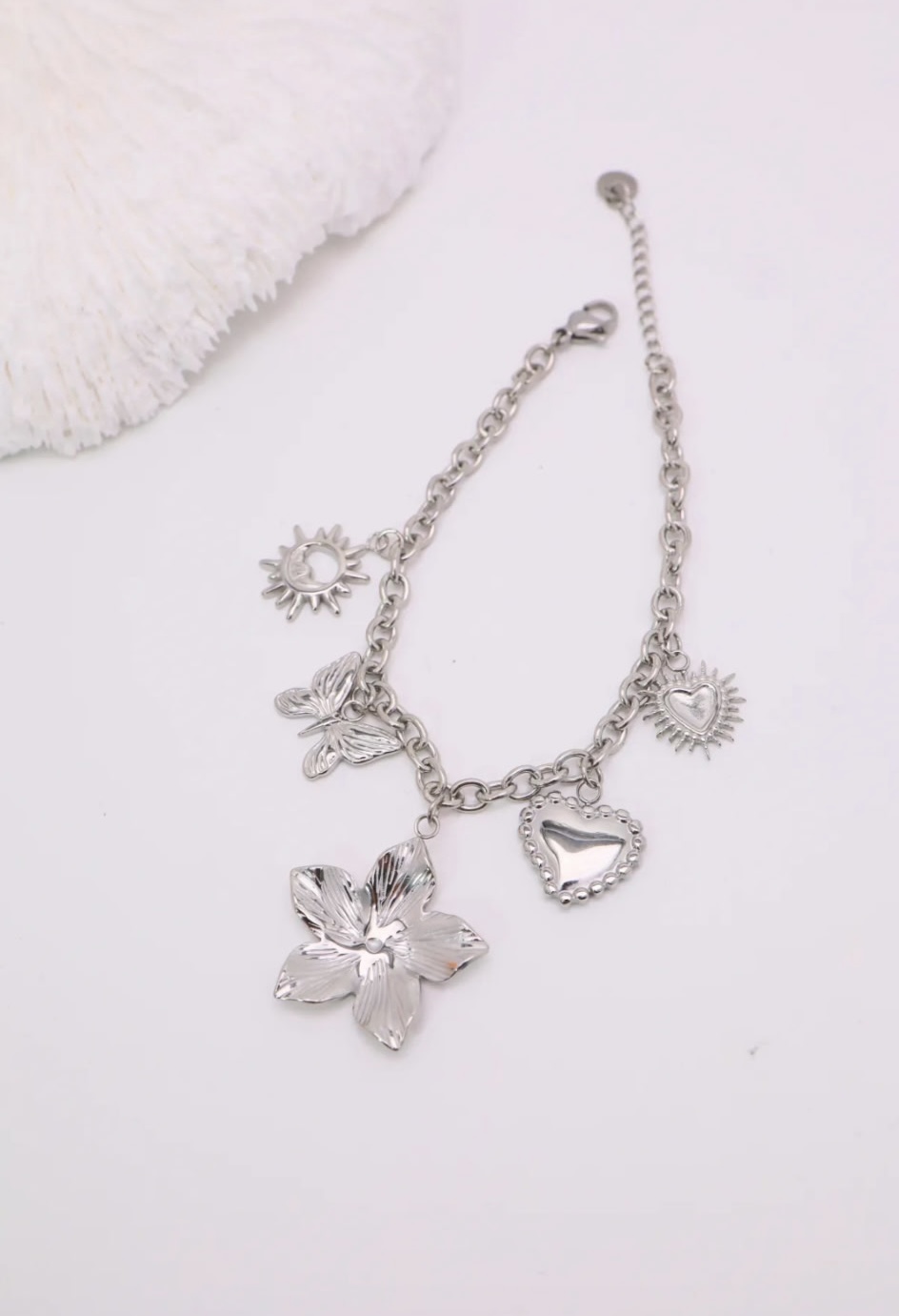 Bracelet argenté papillon et fleur