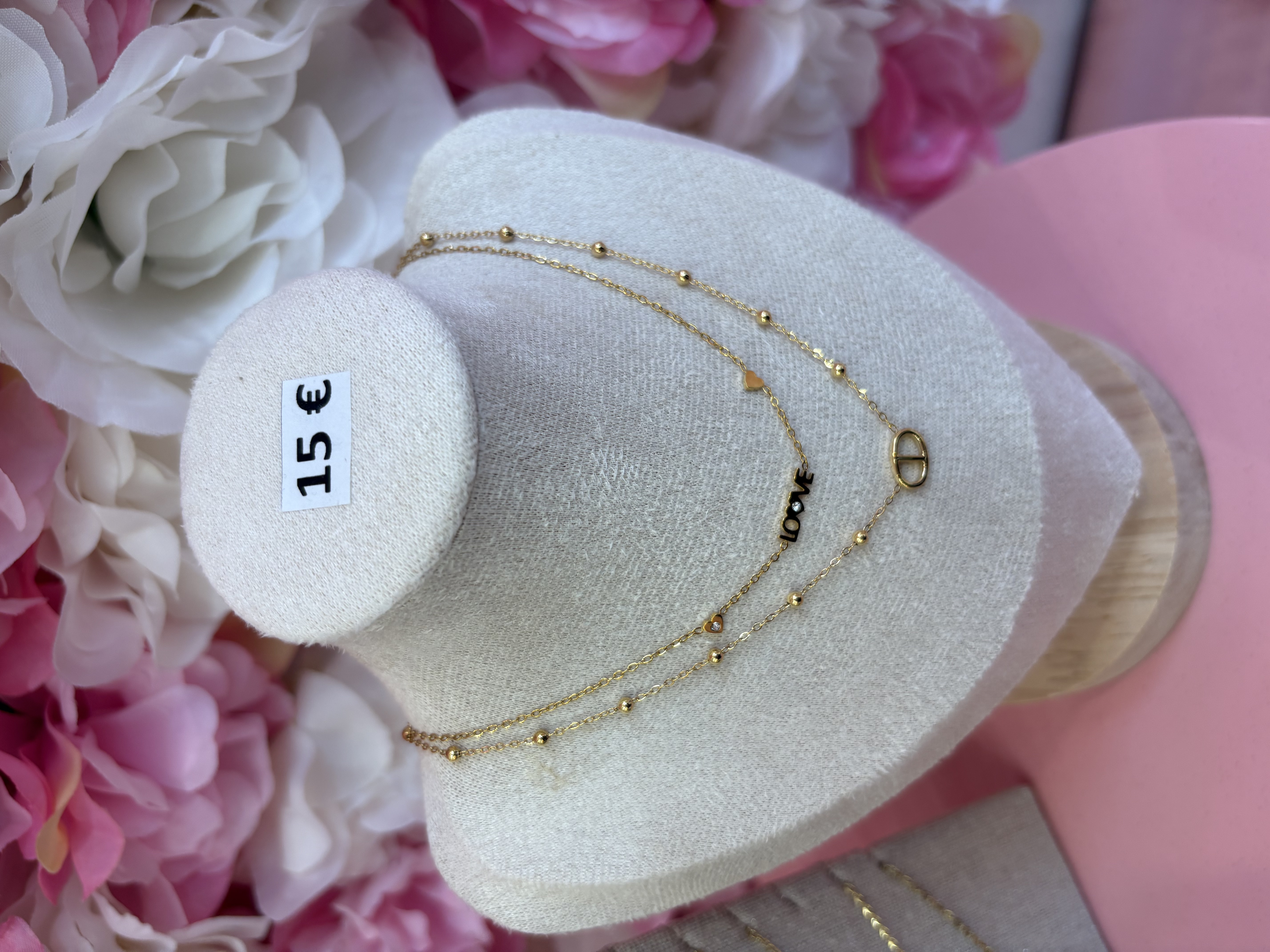 Collier doré multirangs message Love